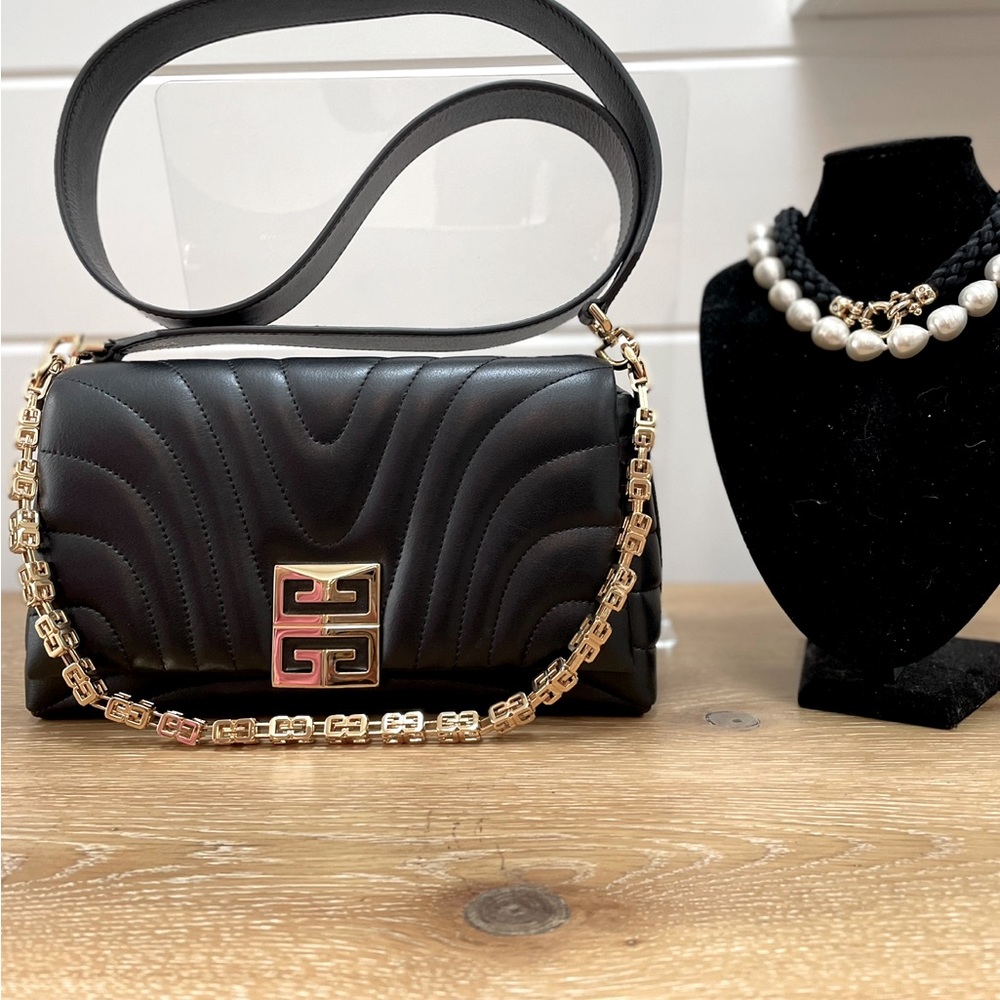 GIVENCHY 4G SOFT MICRO BAG IN QUILTED LEATHER